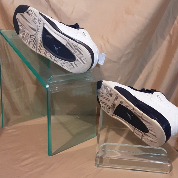 Shoes - Picture 4 of 5